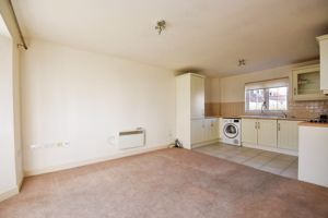 LIVING ROOM- click for photo gallery